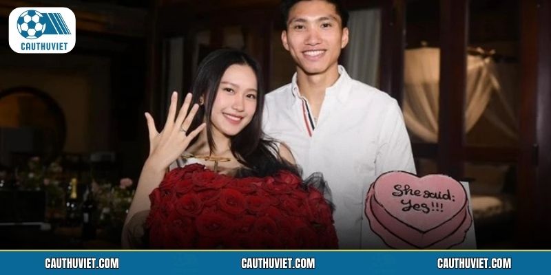 Câu chuyện tình yêu lãng mạn của cặp đôi HOT